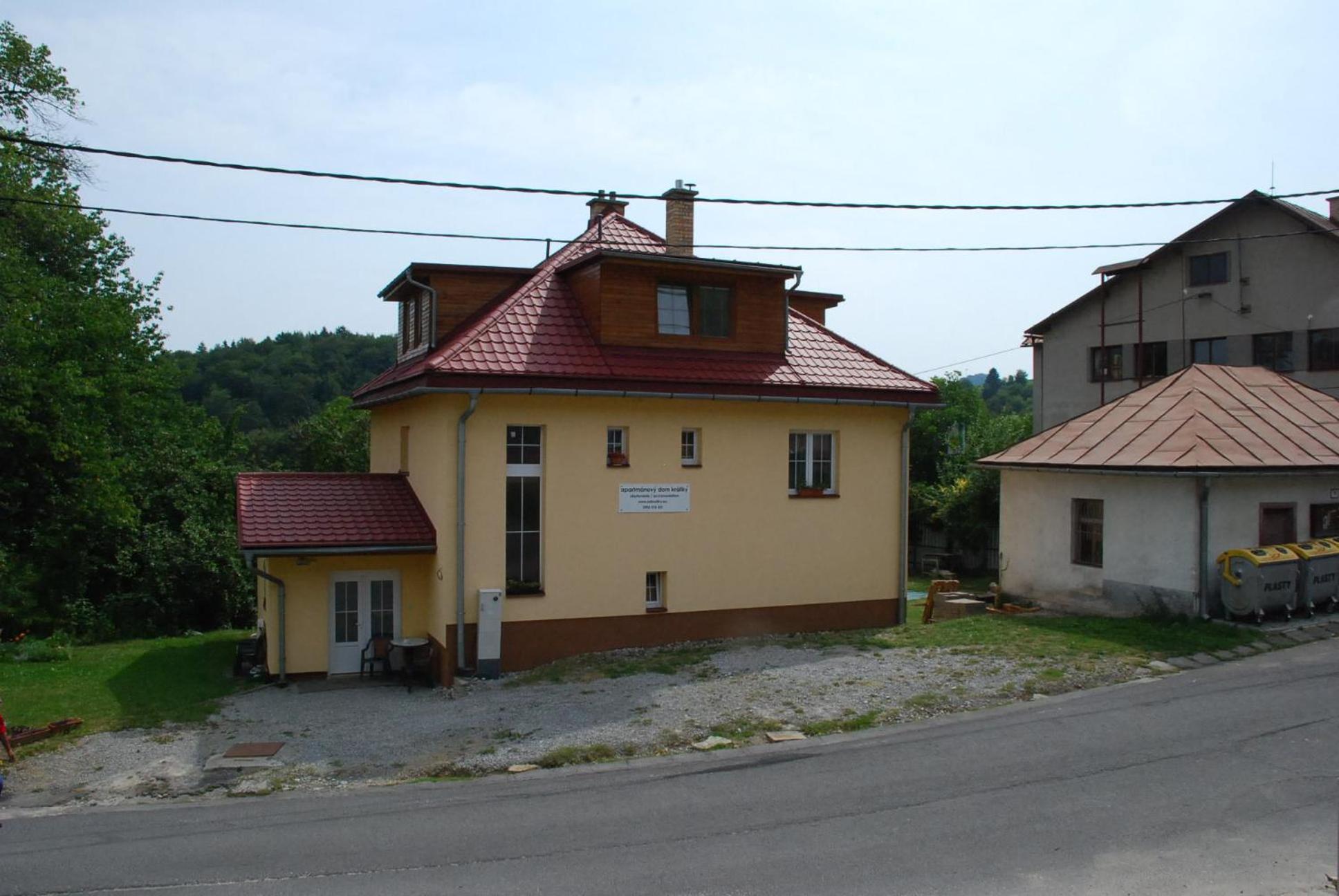 Apartmanovy Dom Kraliky Exterior photo